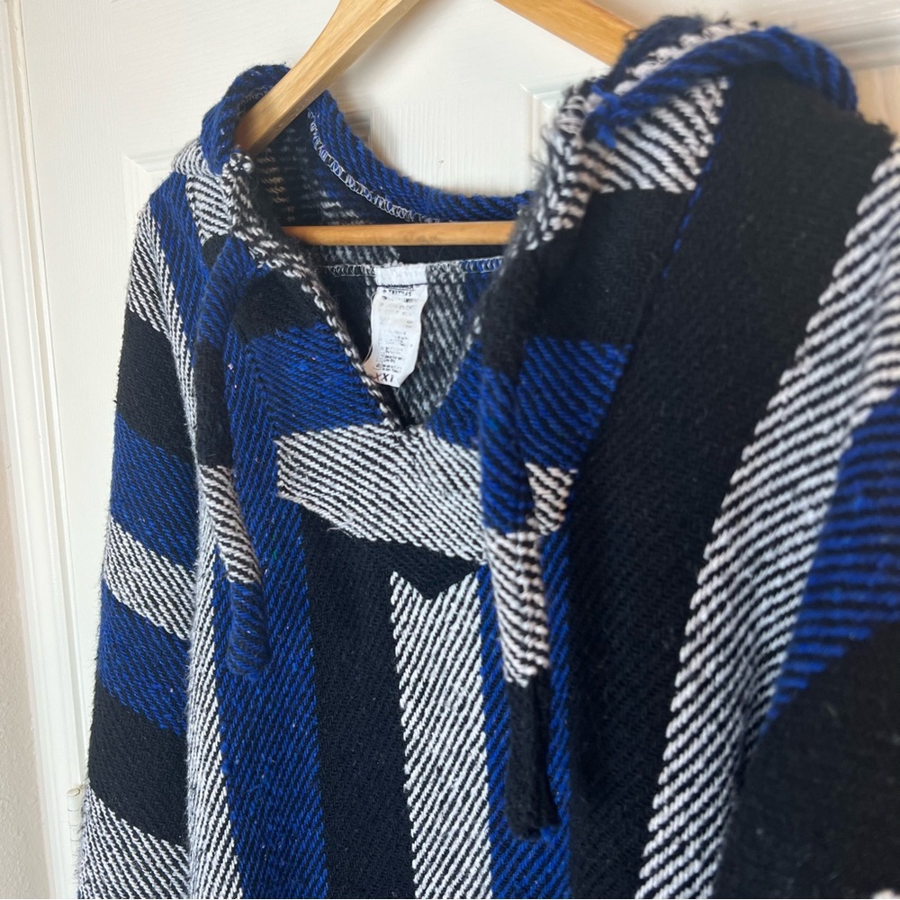 Striped Hooded Rug Poncho - Picture 5 of 17